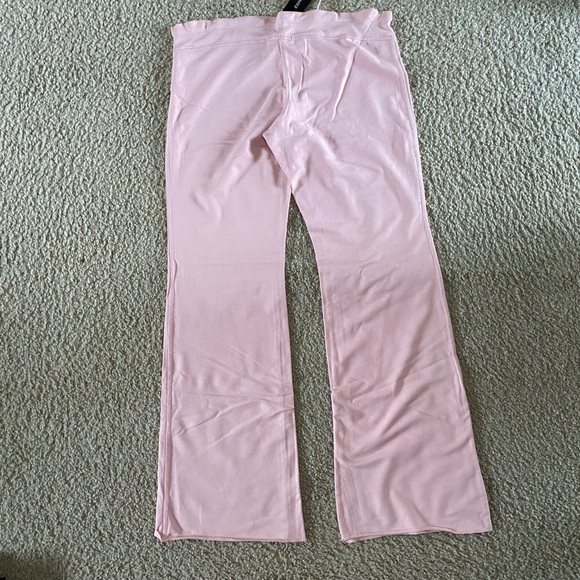 NWT Express low rise pink flare pants - Picture 4 of 5